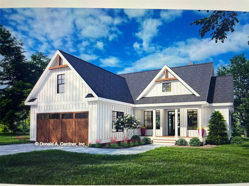 1st image of 335 Wells St