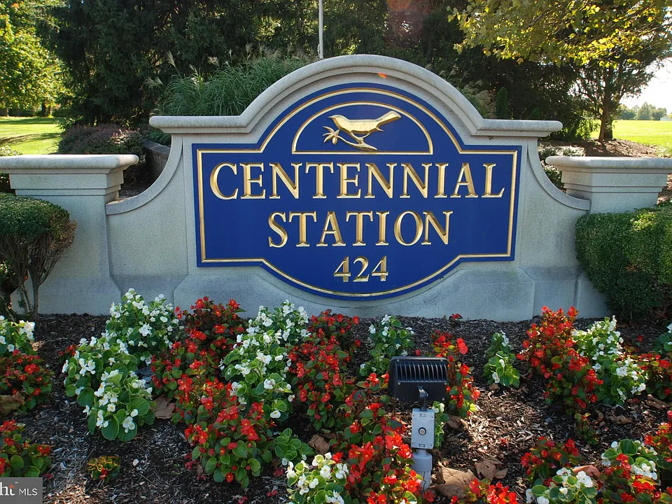 8204 Centennial Sta