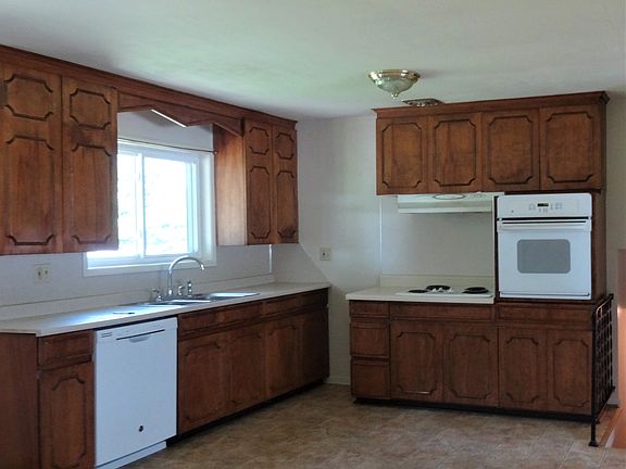 2nd image of 112 Catawba Pl