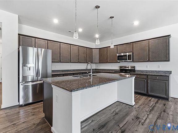 2nd image of 18433 Palisades Ct