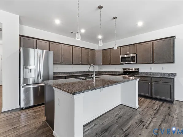 18433 Palisades Ct, Moseley, VA 23120