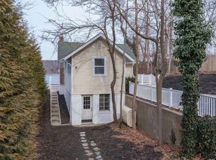 7 Chestnut Ave, Setauket, NY 11733