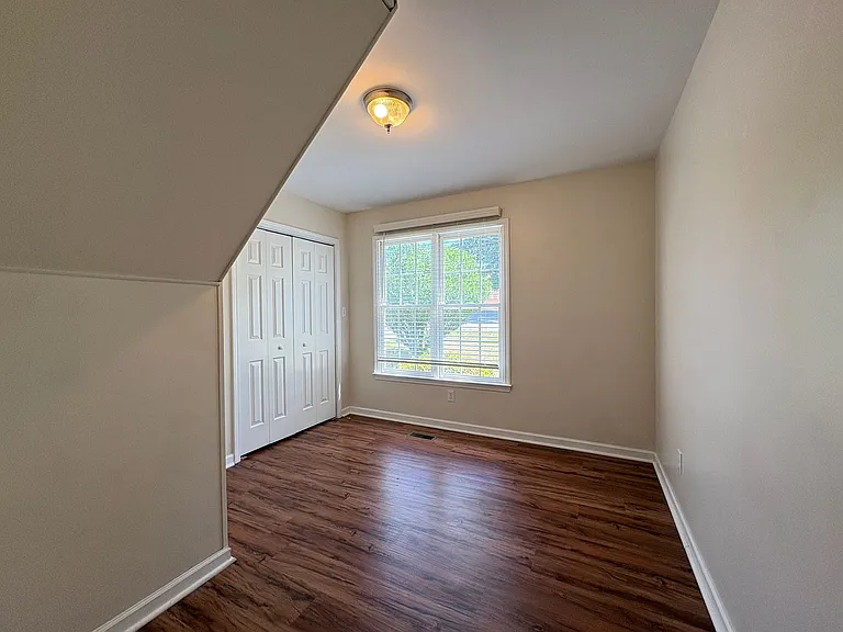 6401 Friendship Ledford Rd — Photo 10