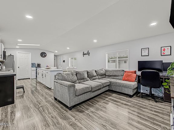 3rd image of 156 N HAWES Road #40