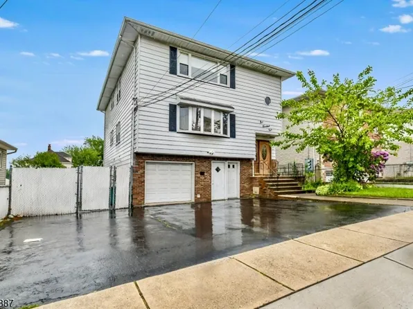 104 Grove Street, Elmwood Park Boro, NJ 07407