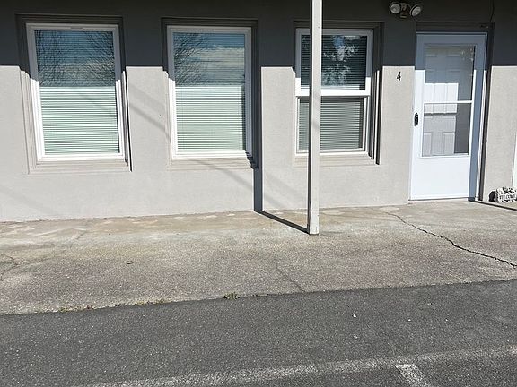 3rd image of 8415 Park Dr APT 4