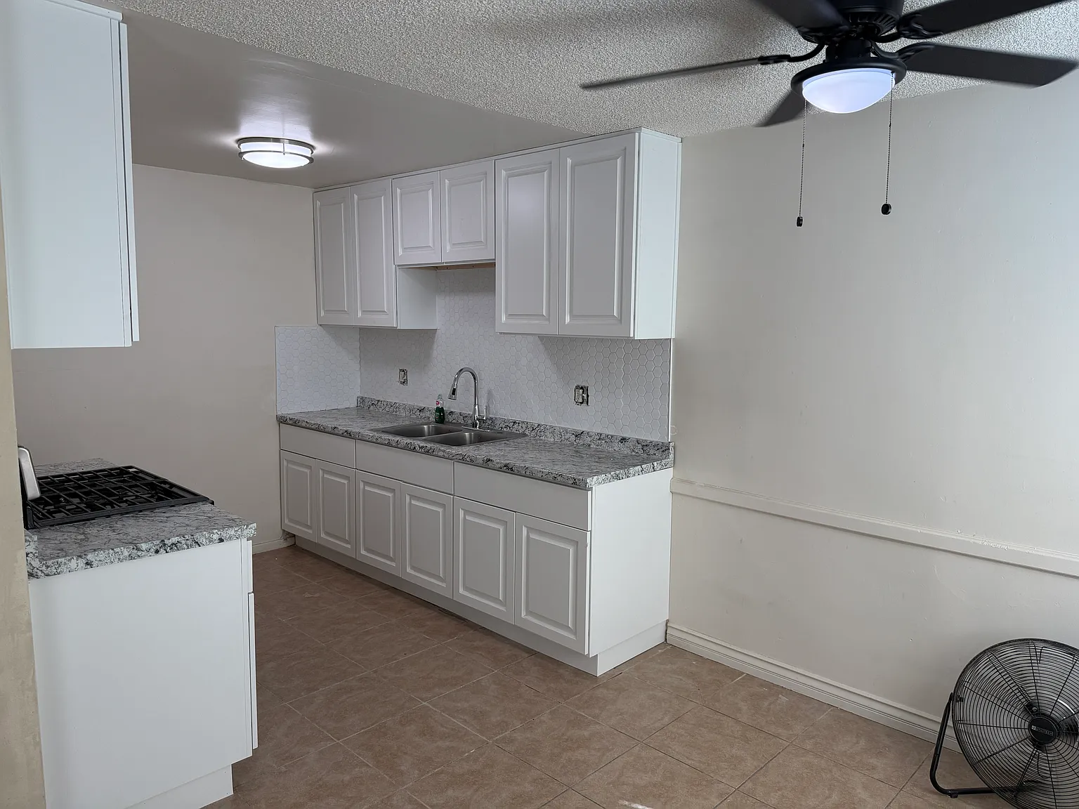 2 bed, 1.5 bath, 1100 sqft, $2,350 — Photo 3