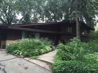 14 Bromley Cir, Madison, WI 53714