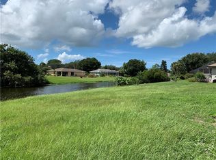 129 Bunker Rd, Rotonda West, FL 33947