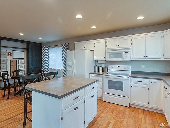 2nd image of 27707 78th Ave NW