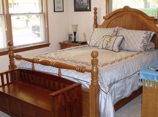 206 Westbourne Rd, Waterloo, IA 50701