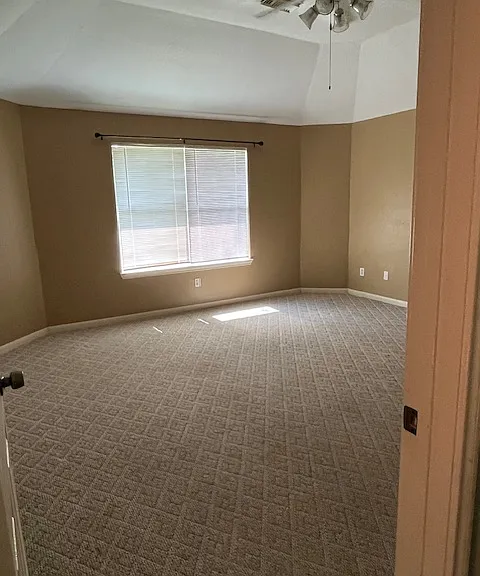 8538 Findlay St — Photo 14