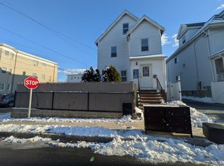 33 Holyoke St, Malden, MA 02148