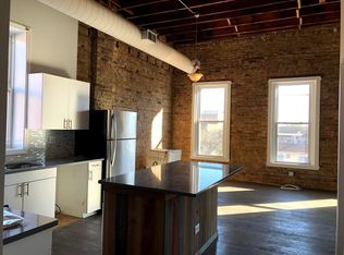 1202 W Grand Ave #3, Chicago, IL 60642