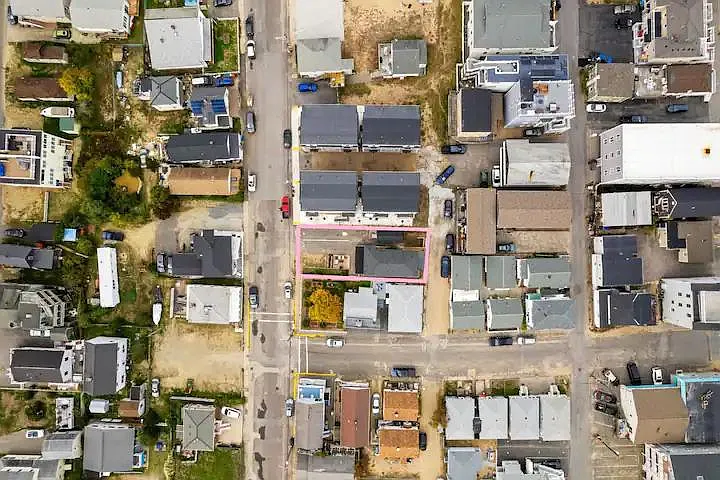 67 Railroad Ave #1 — Photo 37