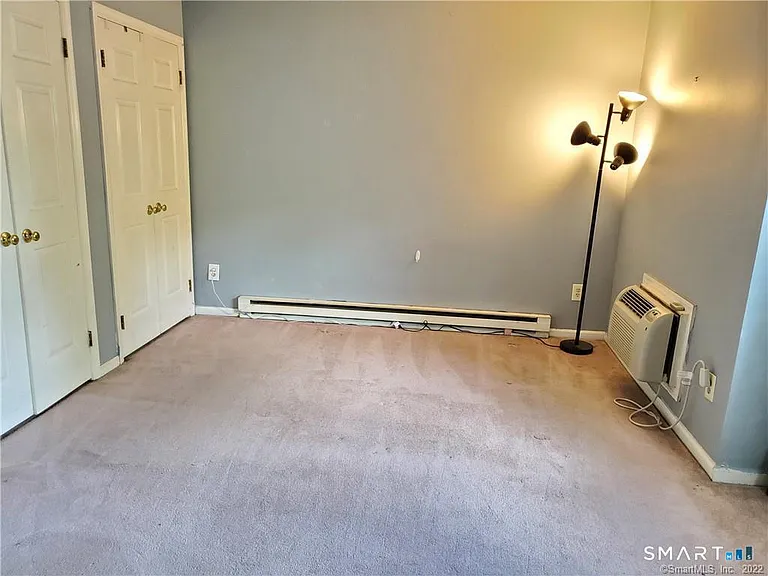 34 Glenwood Ave #101 — Photo 4