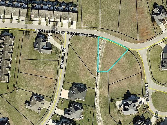 3rd image of 108 E Saddlebrook Dr #94