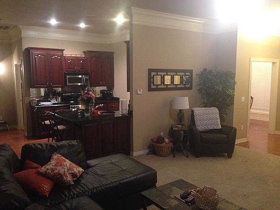 Kitchen and living room share on big space