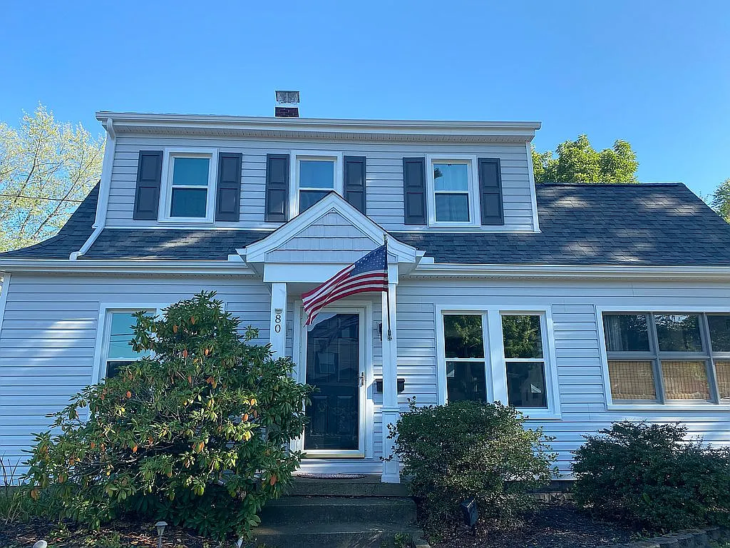 80 Wilson Ave photo 1