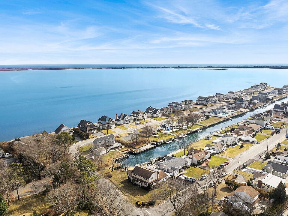 1 Marlin Rd, East Quogue, NY 11942 MLS 371523 Zillow