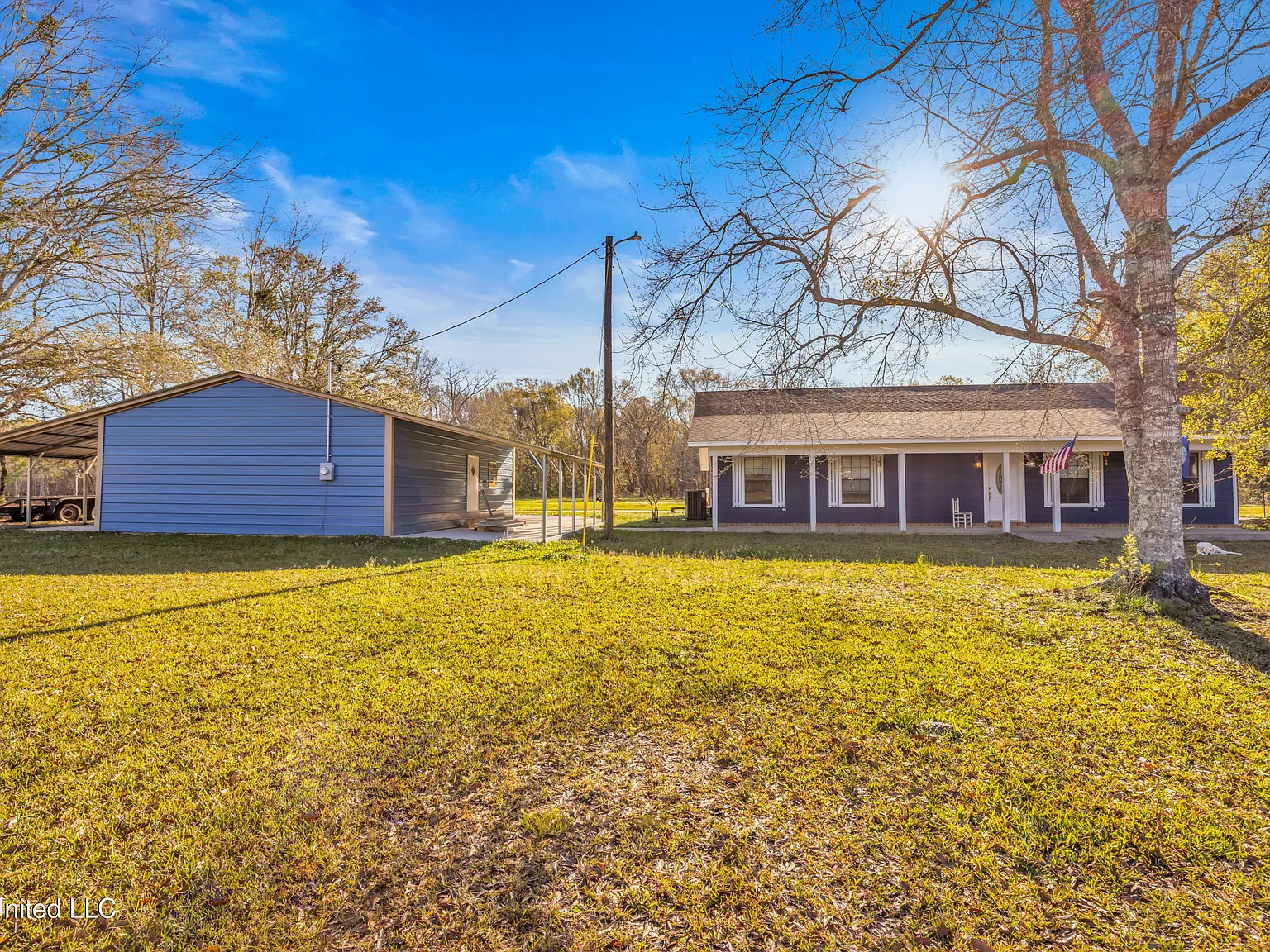 3 bed, 2.0 bath, 1905 sqft, $2,250 — Photo 3