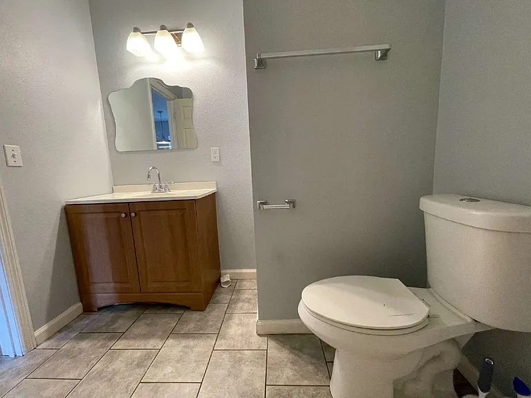 1717 Harris St #2 — Photo 2