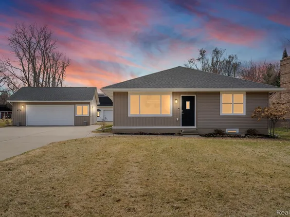 4339 Fenmore Ave, Waterford, MI 48328
