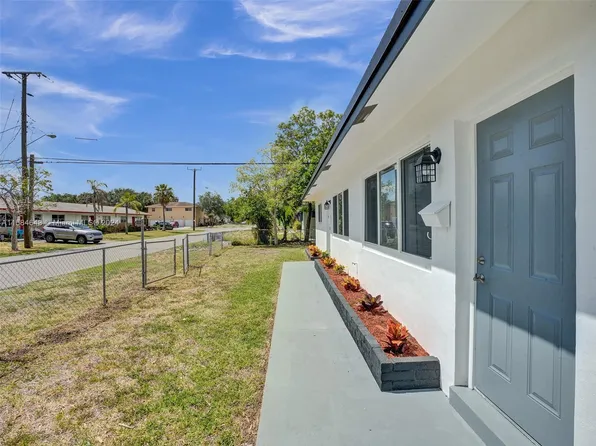 800-802 SW 6th Ct, Pompano Beach, FL 33060