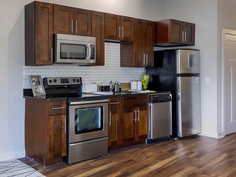 Energy-Efficient, Stainless-Steel Appliances