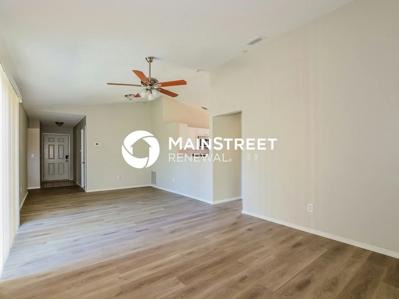 7608 Lakeside Woods — Photo 3