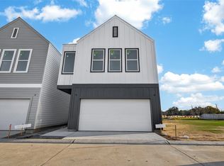 4011 Buffalo Moon Dr, Houston, TX 77045