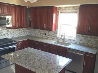 24 Hackett Pl FLOOR 2, Rutherford, NJ 07070