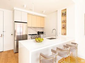 38-38 32nd St