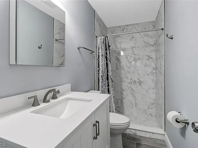 4312 S Bay Cir — Photo 9