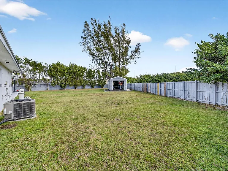 11951 SW 120th Ter — Photo 49