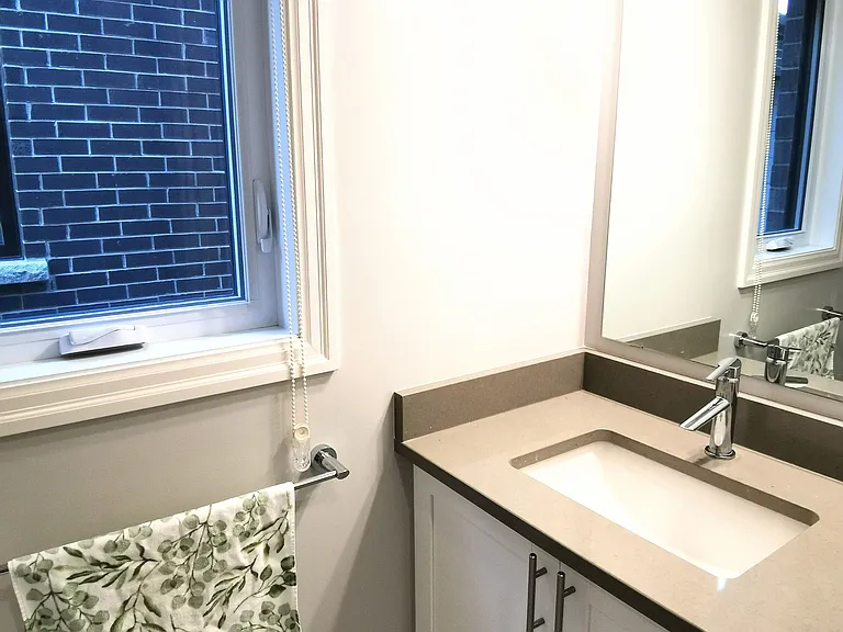 321 Lysander Pl — Photo 5