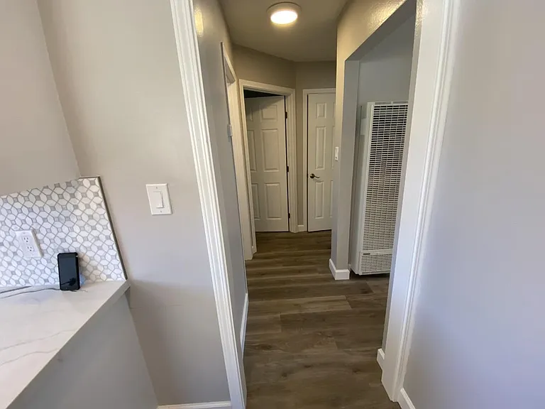 855 Adams St — Photo 5