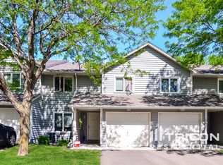 1606 Geske Rd, Chaska, MN 55318