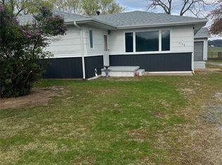 3156 Sand Rd, Edwardsville, IL 62025