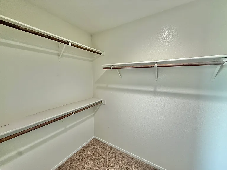 1785 Shamrock Cir — Photo 14