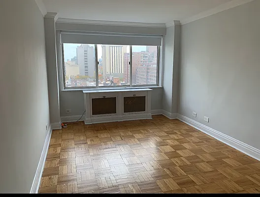 Rented by Stonehenge NYC LLC | media 7