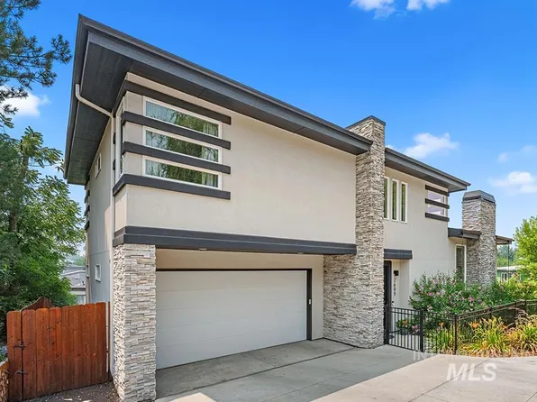 2605 W Hill Rd, Boise, ID 83702