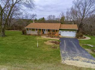 3A98 General Lee Dr, Apple River, IL 61001
