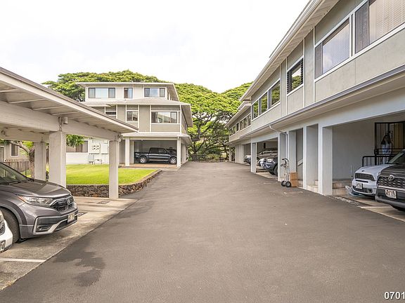 2nd image of 1649 Waikahalulu Ln APT C12