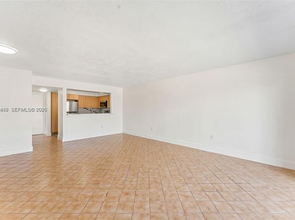 8460 SW 154th Circle Ct APT 127