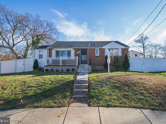 2nd image of 4506 Falcon St
