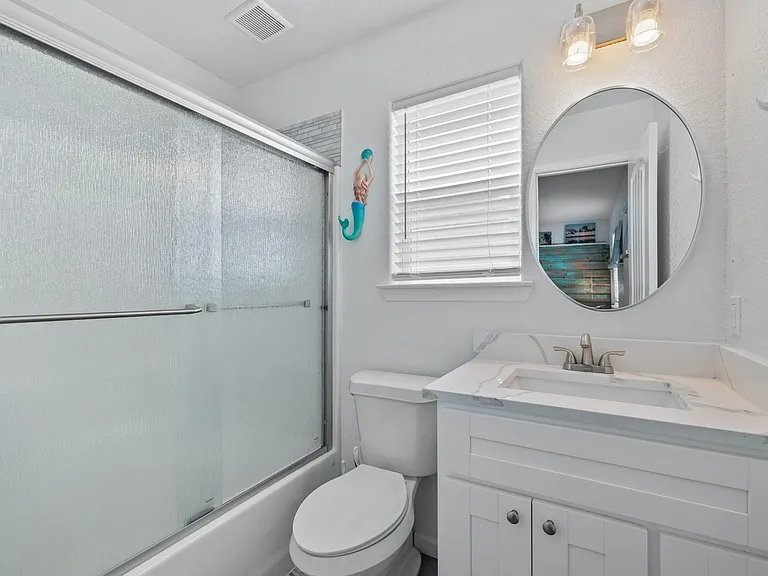 139 W Palm St — Photo 23
