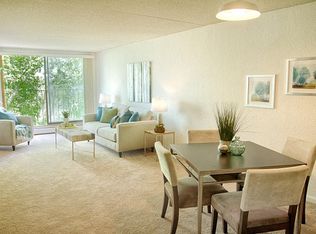Creek Point Apartments, Hopkins, MN 55343