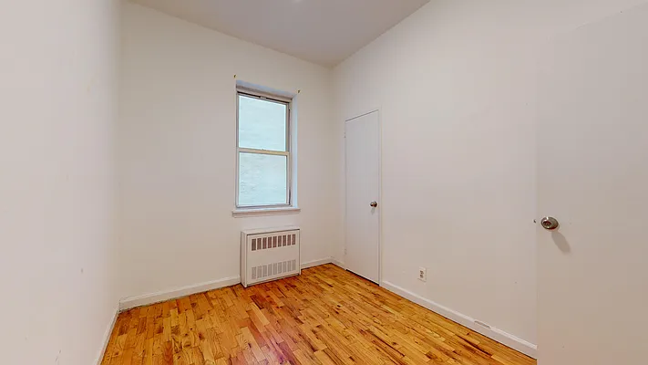 Rented by Bond New York | media 19