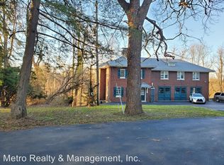 27 Poplar Hill Rd #B, Louisville, KY 40207